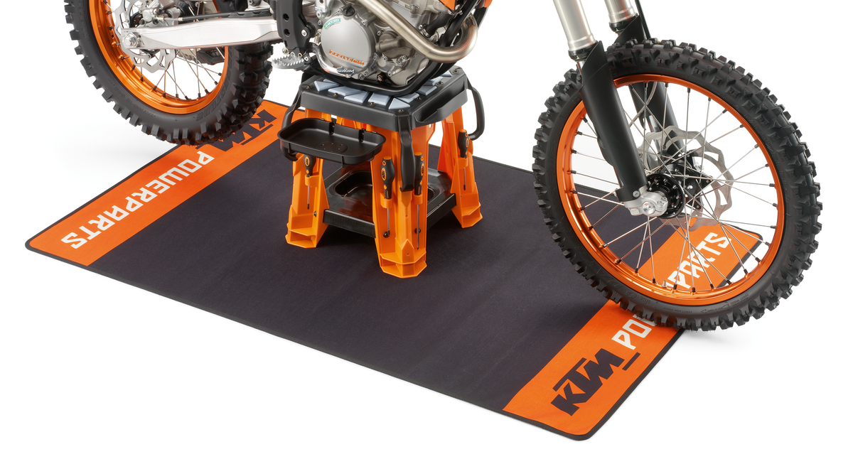 Service pit mat
