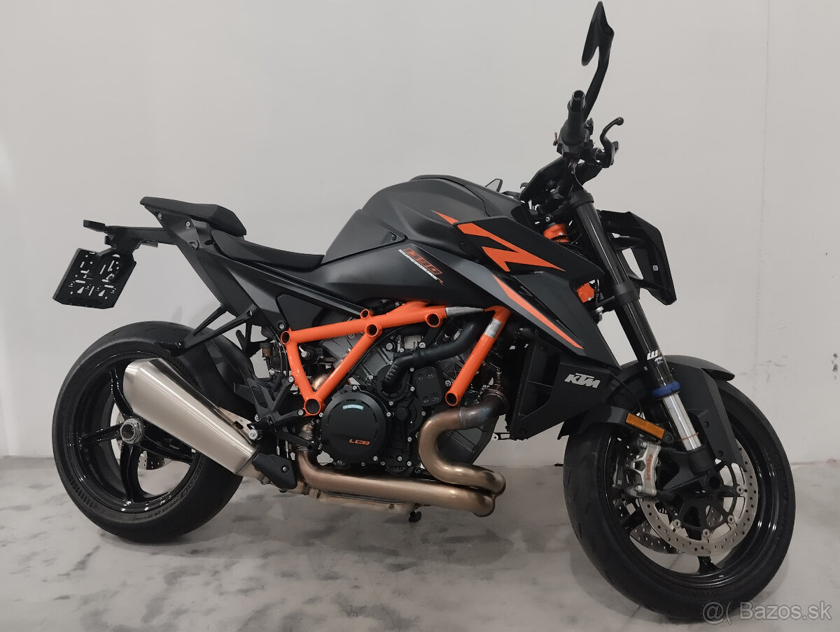 KTM 1390 SUPERDUKE R EVO BLACK 2024 - REZERVACIA! KTM 1390 SUPERDUKE R EVO BLACK 2024 - REZERVACIA!