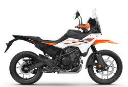 390 ADVENTURE X, white - B.D.       2025